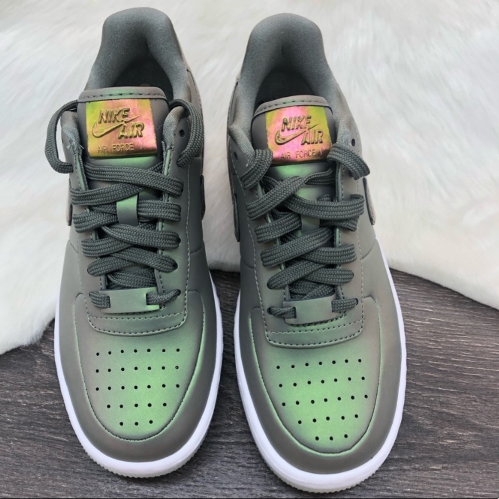 NIKE Air Force 1 Limited Edition